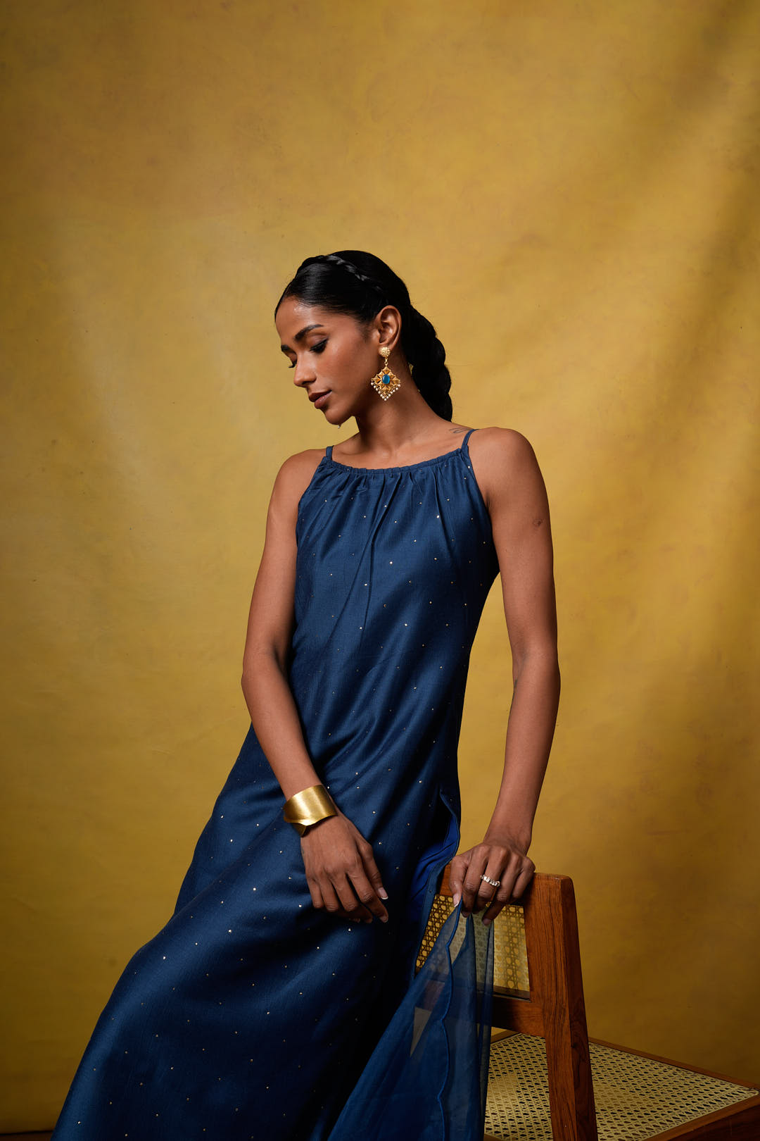 Nadhi Navy Blue Sleeveless Suit Set with Organza Dupatta